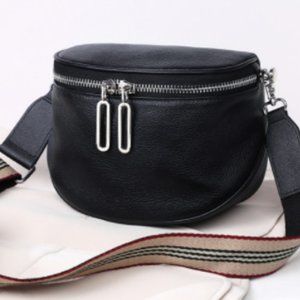 Casual portable messenger bag